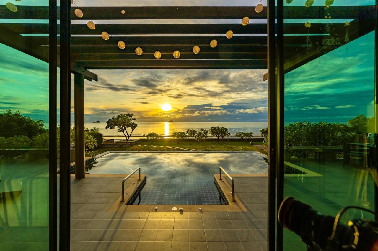 Beach Front 4 Bedroom Pool Villa VR HHQ Buitenkant foto