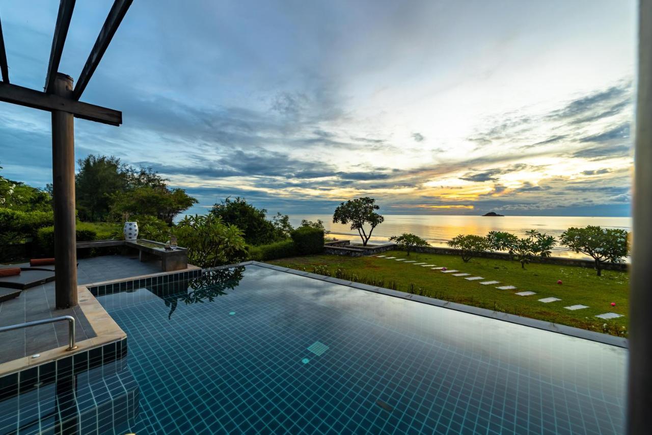 Beach Front 4 Bedroom Pool Villa VR HHQ Buitenkant foto