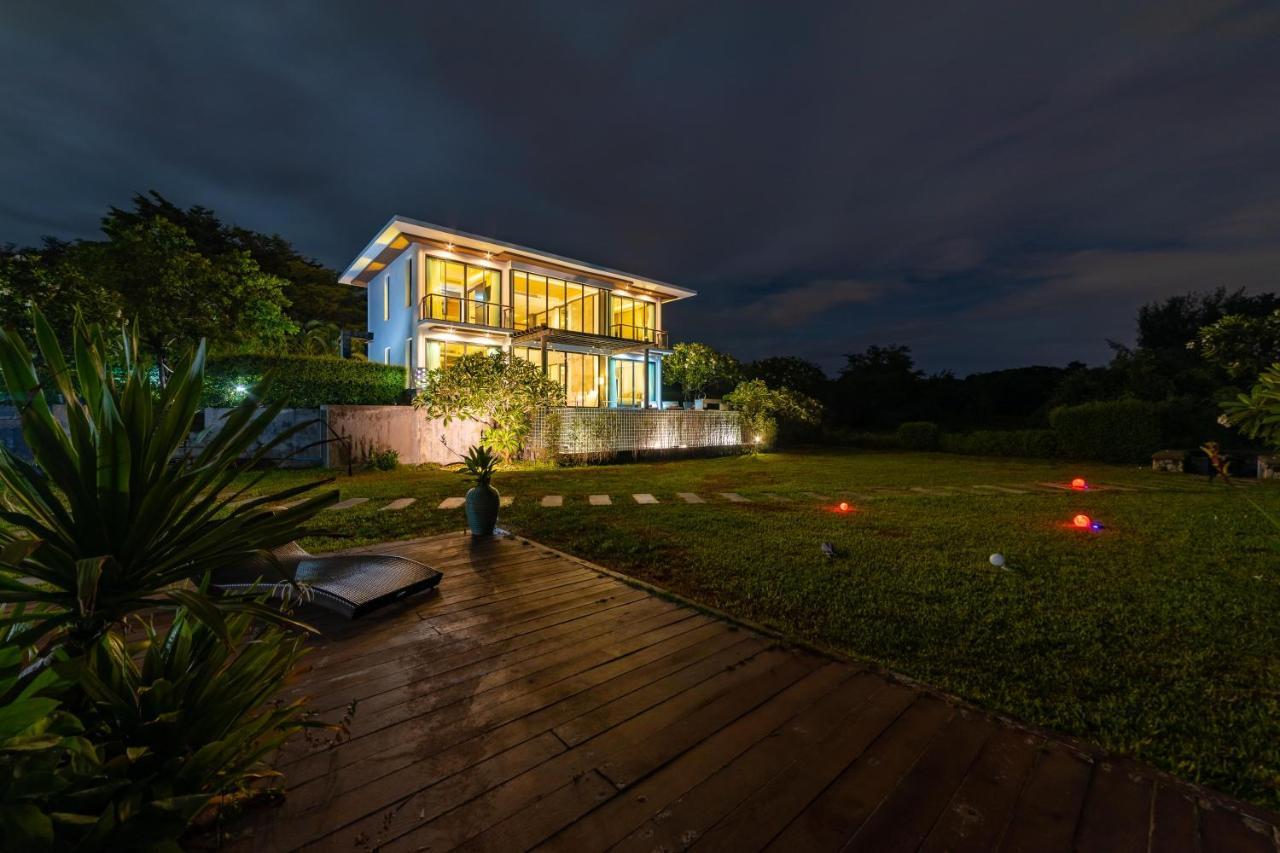Beach Front 4 Bedroom Pool Villa VR HHQ Buitenkant foto
