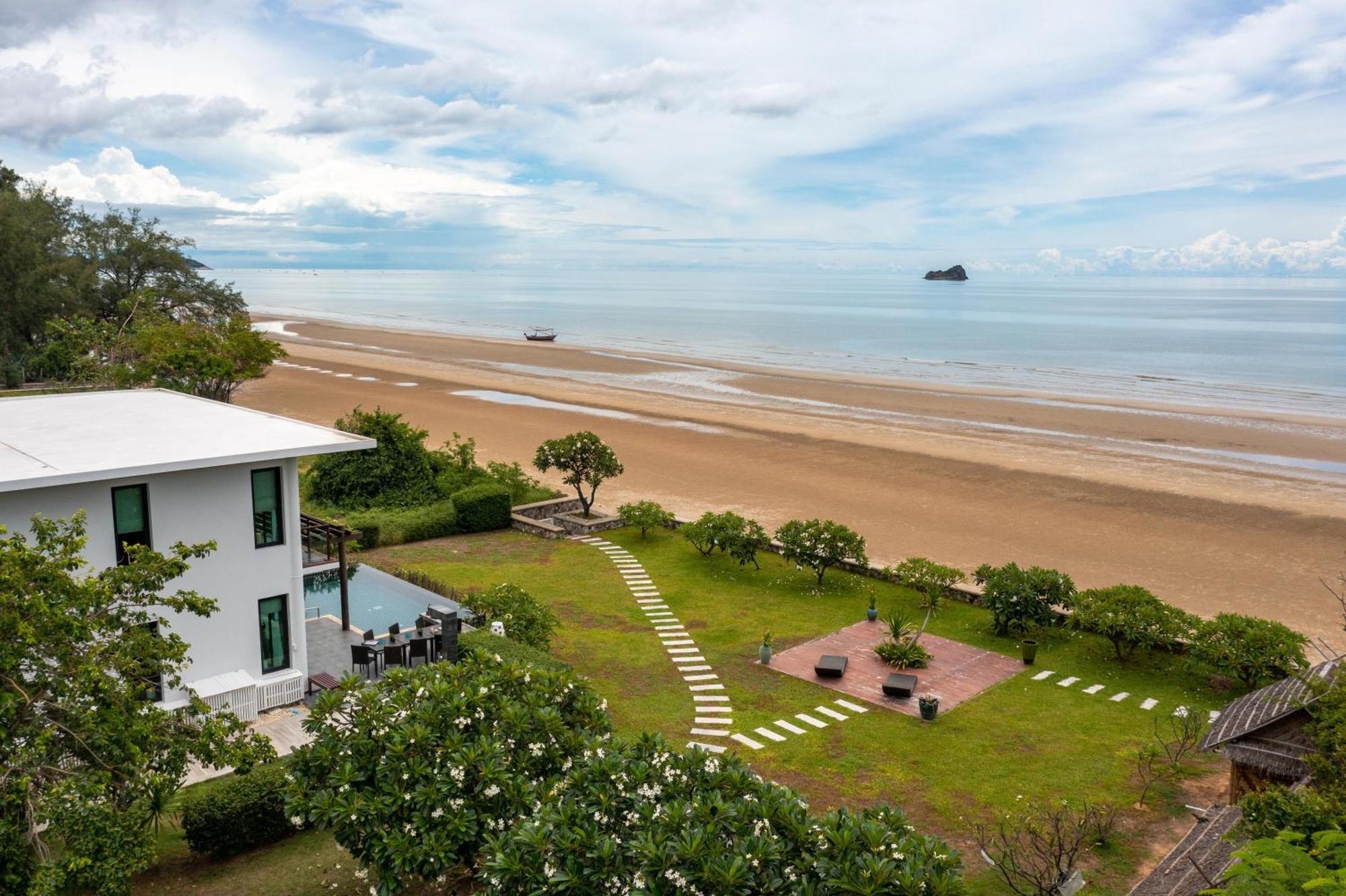 Beach Front 4 Bedroom Pool Villa VR HHQ Buitenkant foto