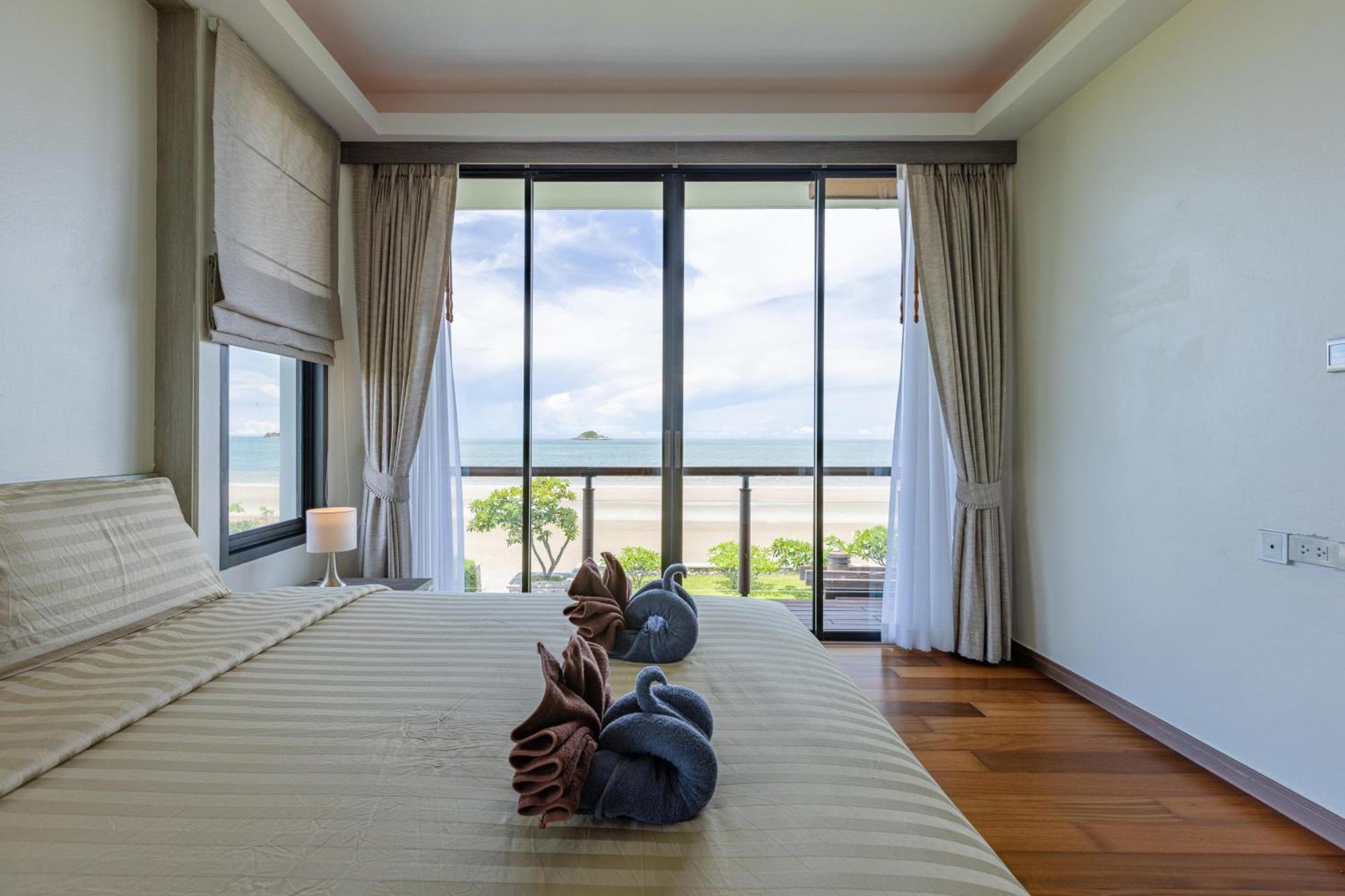 Beach Front 4 Bedroom Pool Villa VR HHQ Buitenkant foto