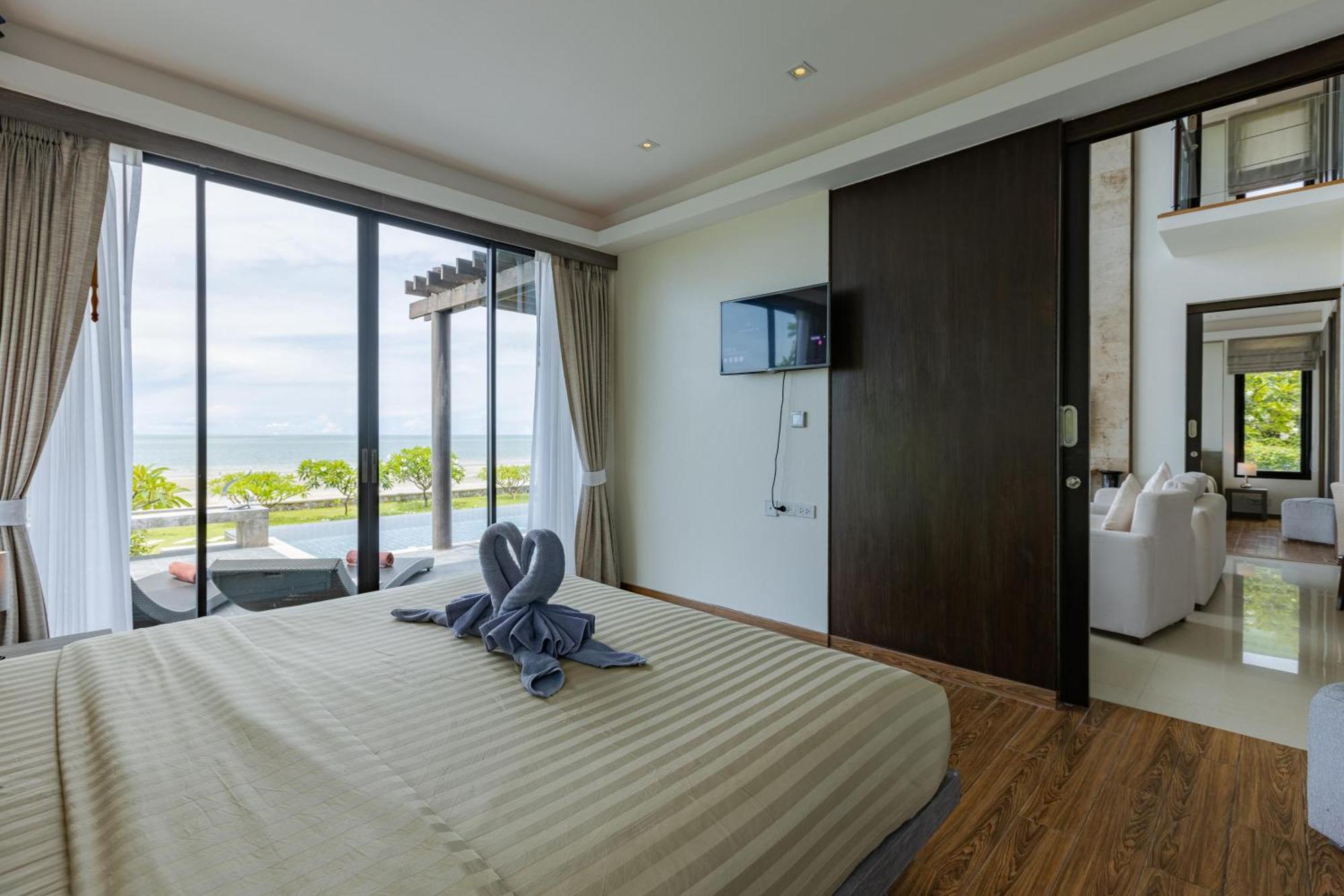 Beach Front 4 Bedroom Pool Villa VR HHQ Buitenkant foto