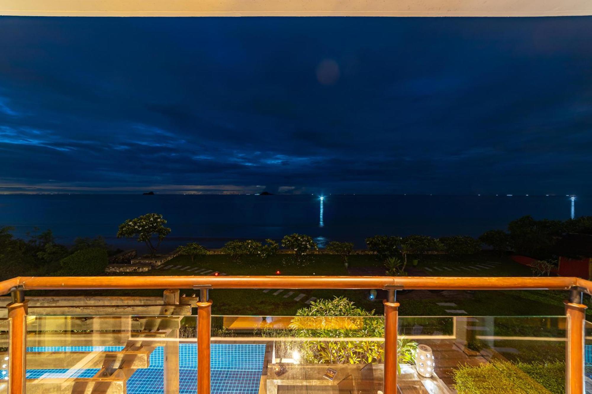 Beach Front 4 Bedroom Pool Villa VR HHQ Buitenkant foto